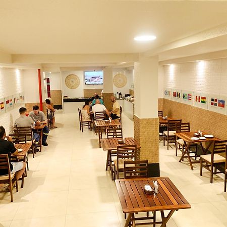 Hotel Do Largo มาเนาส์ ภายนอก รูปภาพ
