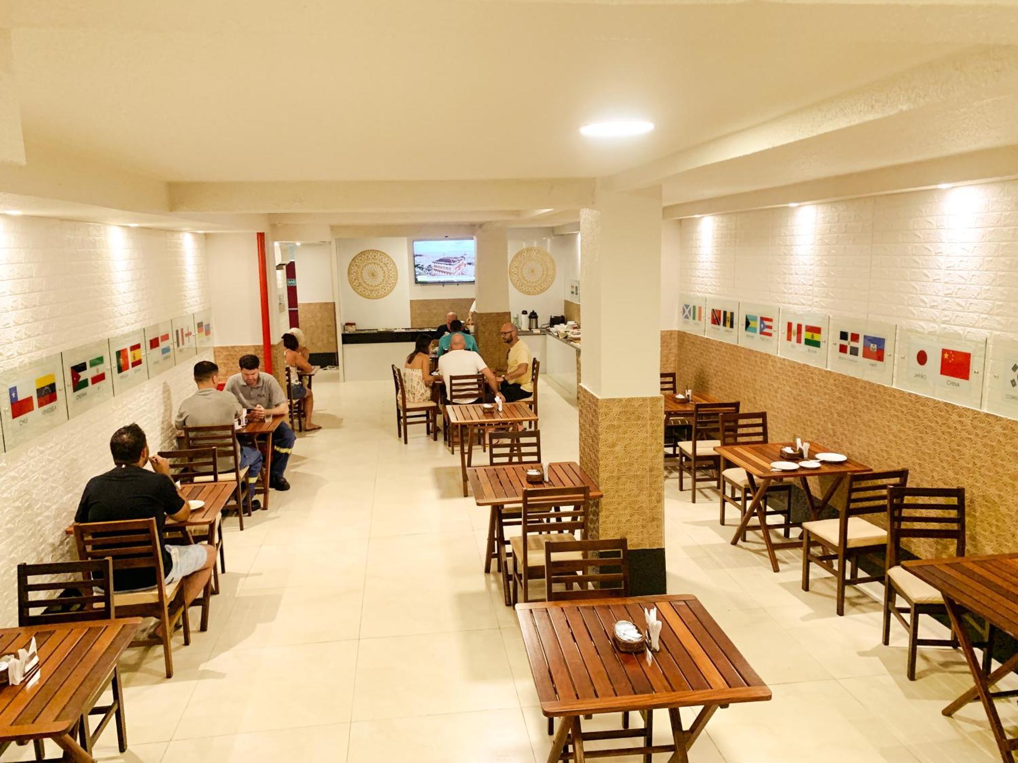 Hotel Do Largo มาเนาส์ ภายนอก รูปภาพ