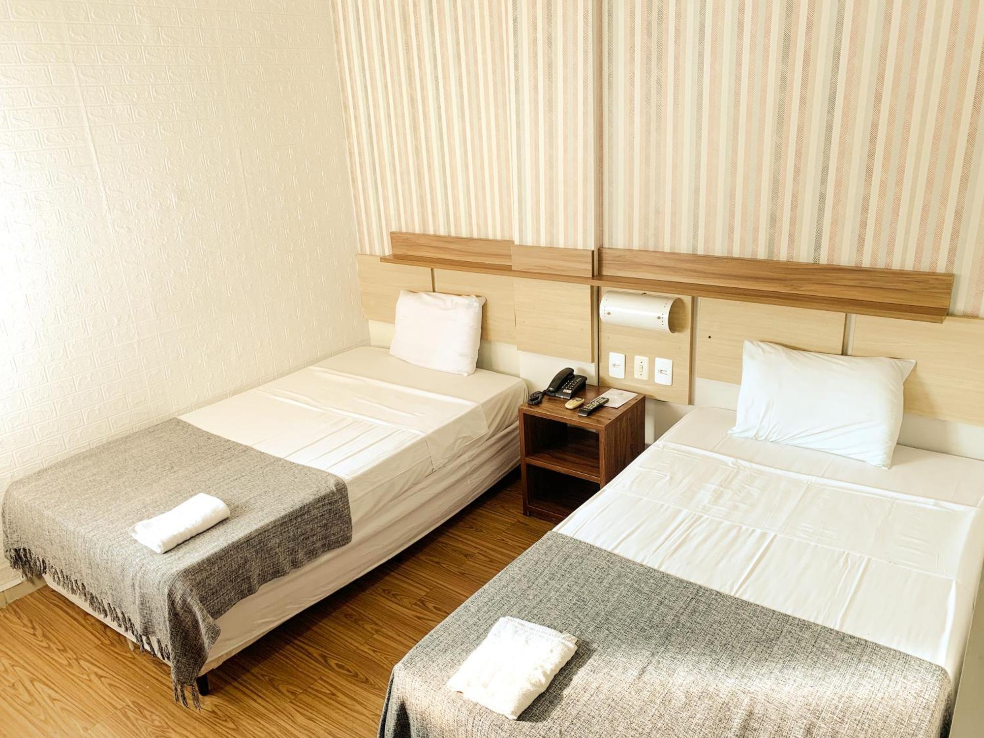 Hotel Do Largo มาเนาส์ ภายนอก รูปภาพ