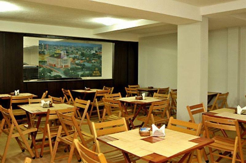 Hotel Do Largo มาเนาส์ ภายนอก รูปภาพ